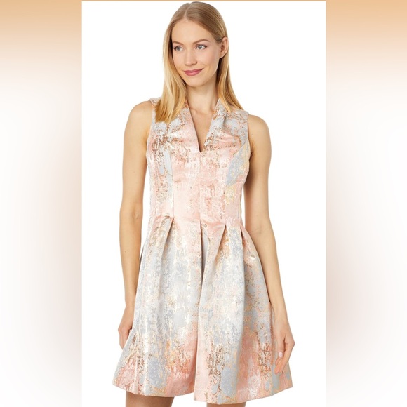 Vince Camuto Dresses & Skirts - NWT Vince Camuto Jacquered Sleeveless Fit and Flare Dress size 14